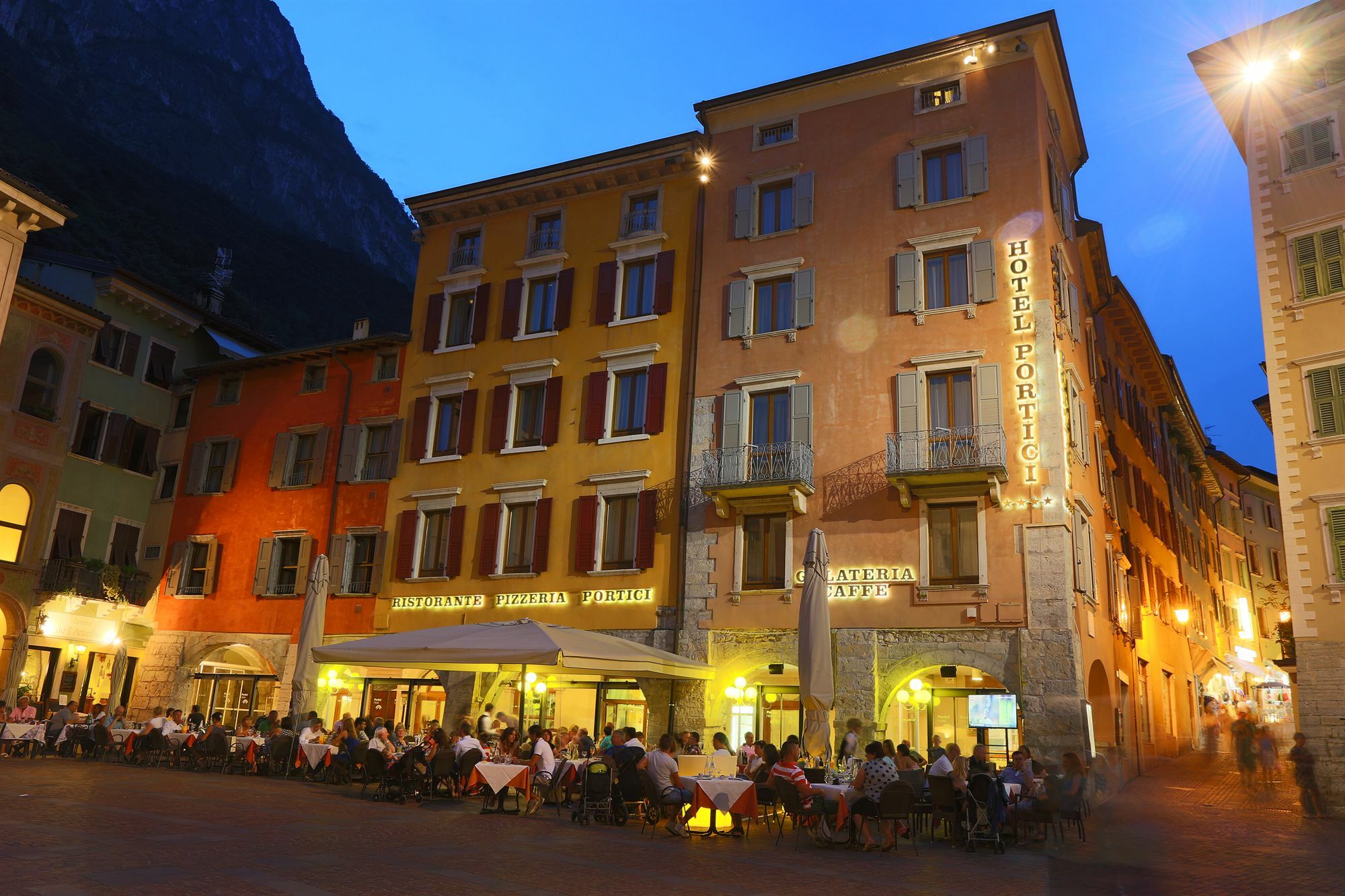Portici - Romantik & Wellness 4* Riva del Garda